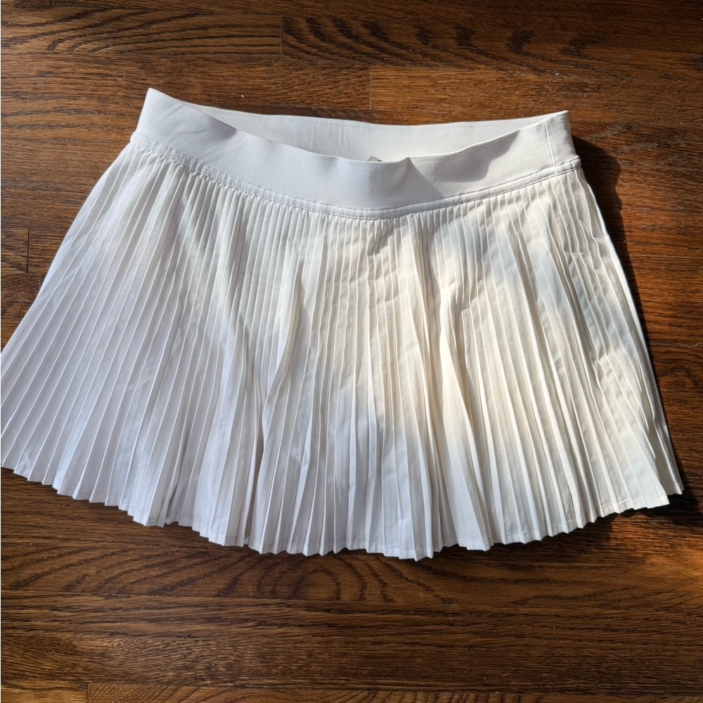 Lululemon White Pleated tennis Skirt